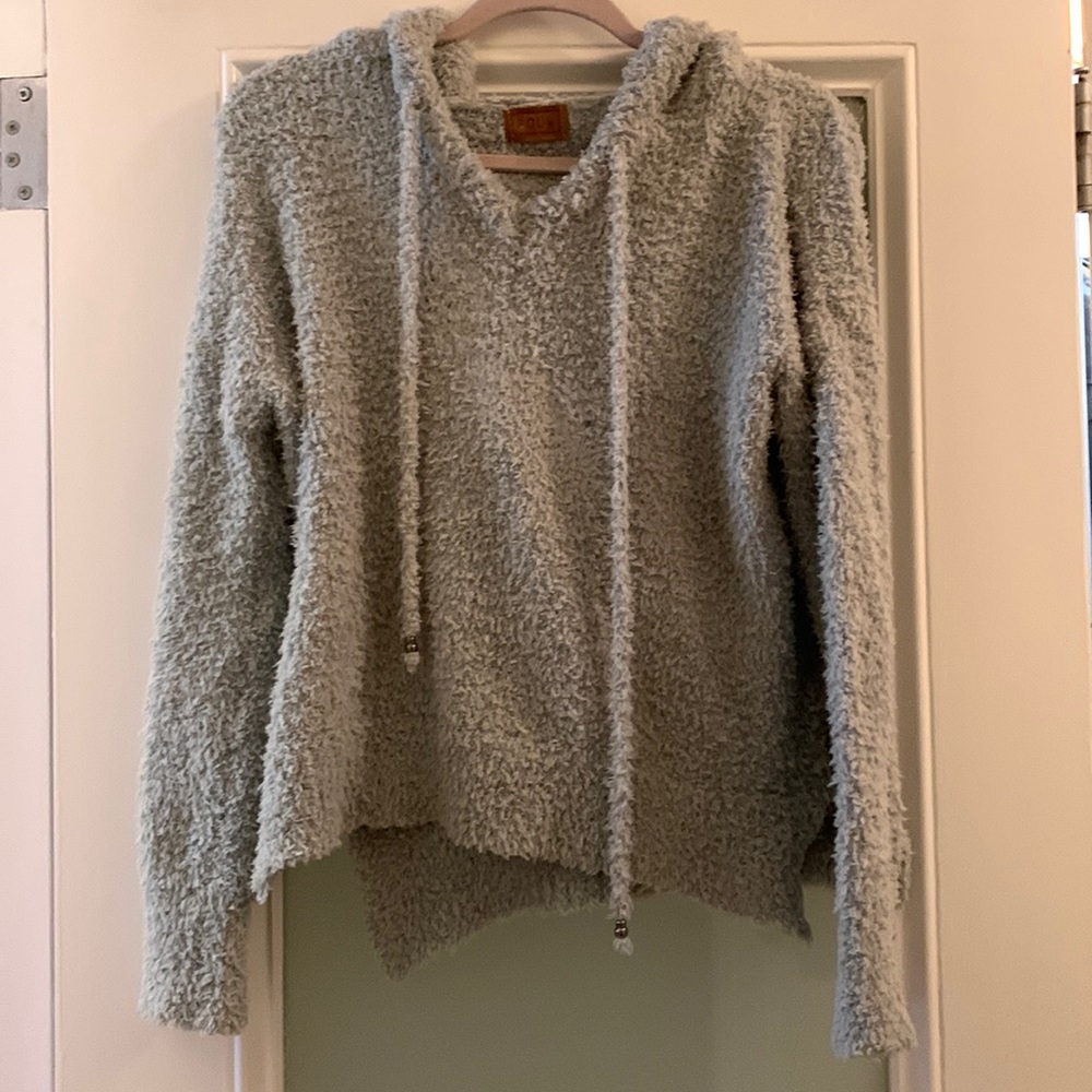 POL soft and fuzzy Hi Lo sweatshirt